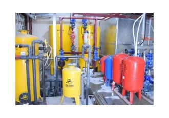 سیستم موتورخانه شامل دیگ ، مبدل ، فیلتر شنی و... سیستم موتورخانه شامل دیگ ، مبدل ، فیلتر شنی و...