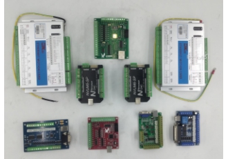 کنترلر سی ان سی کنترلر سی ان سی CNC کنترلر CNC با هندویل مخصوص با کیفیت