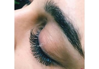 کاشت مژه و خدمات ارایشگری کاشت مژه و خدمات ارایشگری